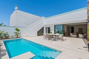 Superbe Villa Neuve T4 à Los Alcázares à coté du Golf La Séréna