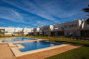 Appartement Neuf F3 au Rez-de-chaussée avec Jardin dans l’enceinte du Golf VISTABELLA
